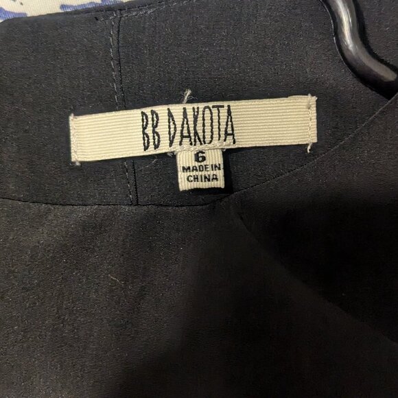 Size 6 BB Dakota Black and White Dress - Picture 4 of 4